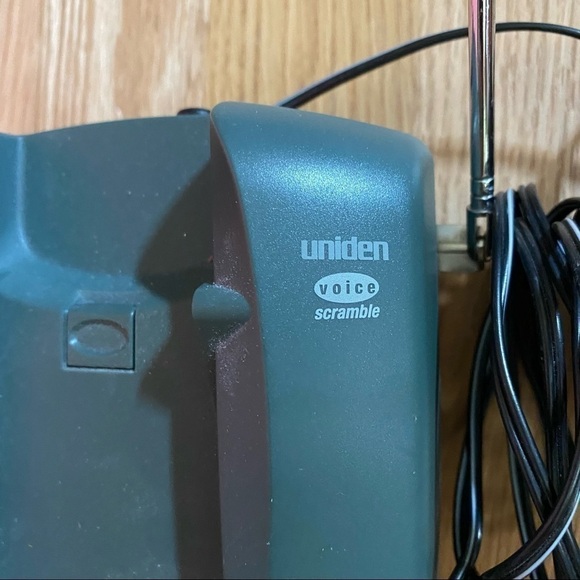 Uniden DXC834 Extend a Phone Cordless Speaker Phone W/ Voice Scramble Security - Picture 6 of 9